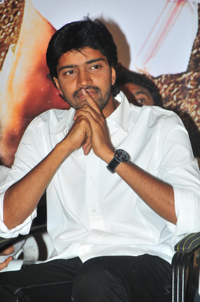 Allari Naresh in Seema Tapakai ...